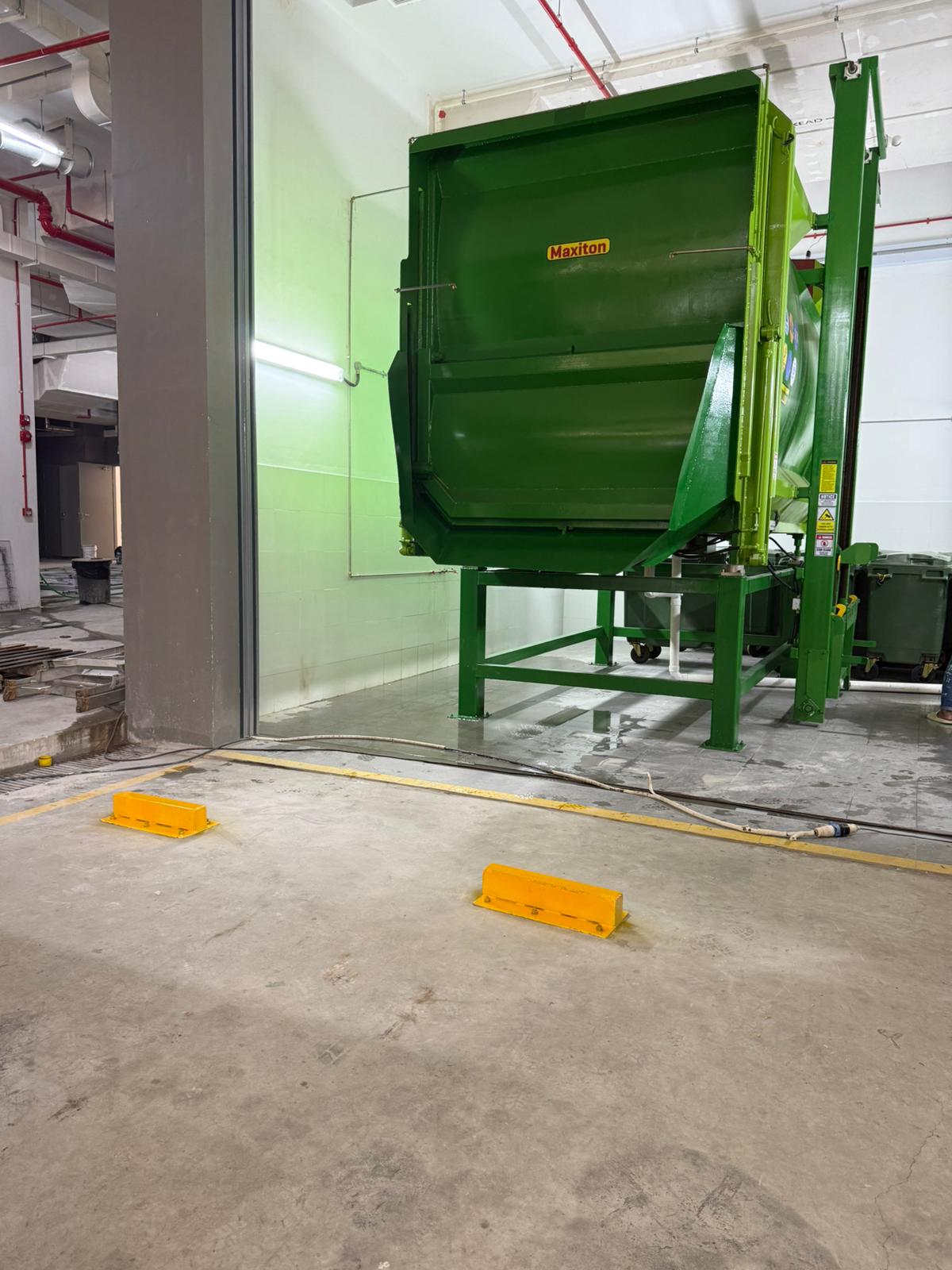 Single Ram Compactor In The Field